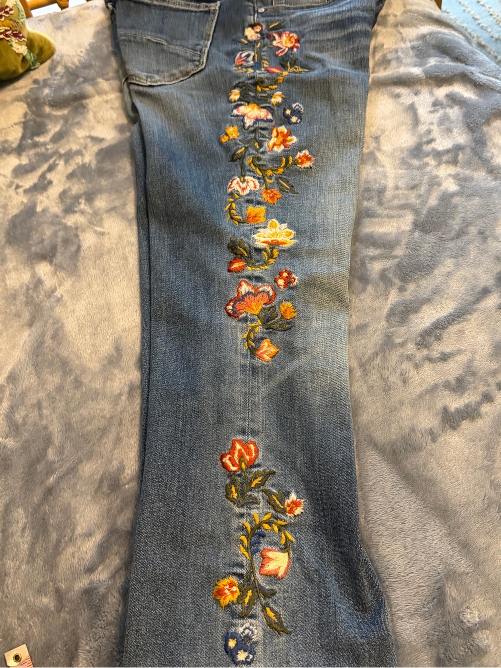 Driftwood Kelly Embroidered Floral Jeans Size 28 Bootcut Boho Stretch - Picture 13 of 14